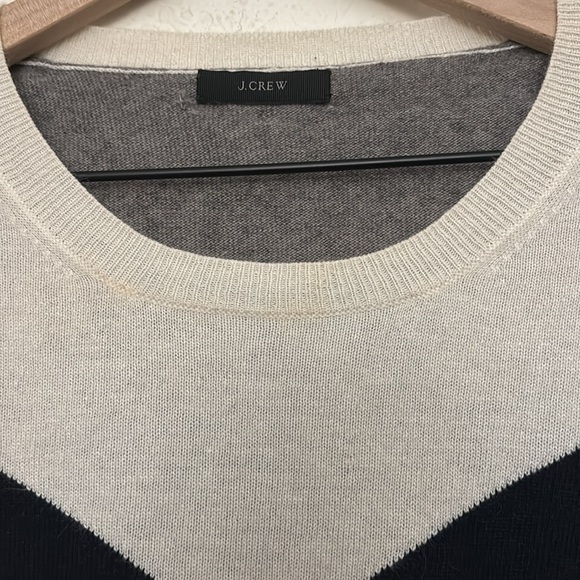 Women’s j crew sweater size small - Picture 4 of 5